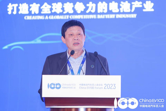 巨灣技研黃向東：極速充電電池技術(shù)是電動汽車挑戰(zhàn)燃油車的利器