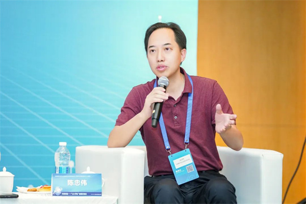 “Li+學(xué)社”高端對話：警惕全球化機遇下，鋰電企業(yè)的出海挑戰(zhàn)和技術(shù)迭代風險