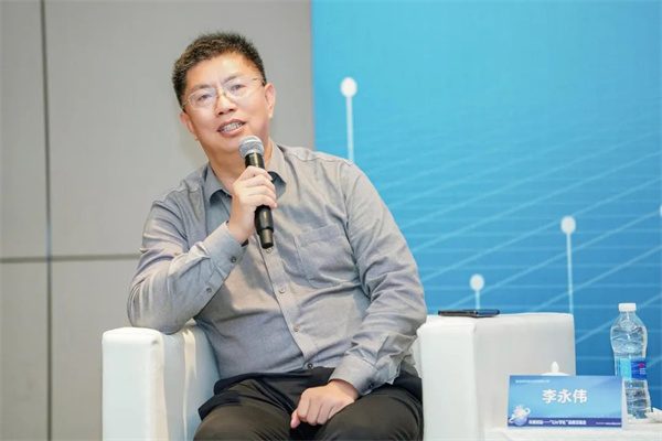 “Li+學(xué)社”高端對話：警惕全球化機遇下，鋰電企業(yè)的出海挑戰(zhàn)和技術(shù)迭代風險