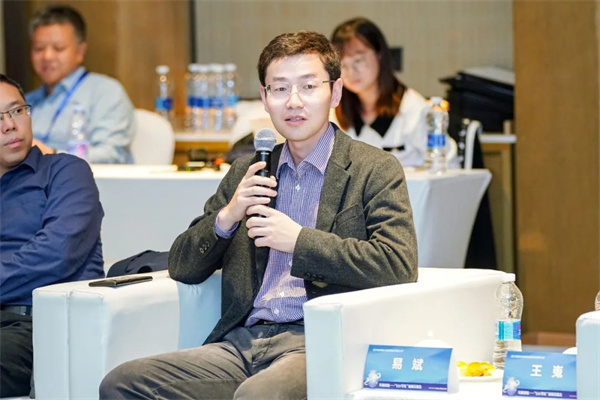 “Li+學(xué)社”高端對話：警惕全球化機遇下，鋰電企業(yè)的出海挑戰(zhàn)和技術(shù)迭代風險